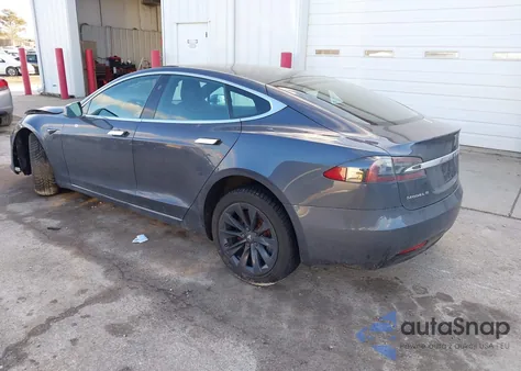 2018 Tesla Model S 100D/75D/P100D из США, поврежденный, VIN 5YJSA1E28JF295017